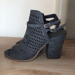 American Eagle Suede Booties Size 7 Block Heel